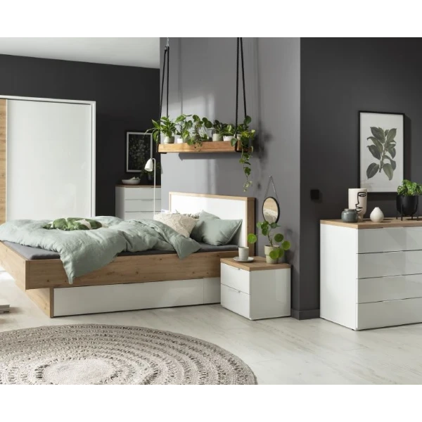 Double Bed With Headboard