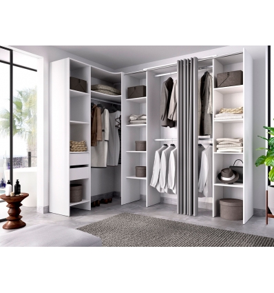 Large dressing room